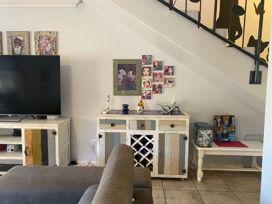 3 Bedroom Property for Sale in Menkenkop Western Cape
